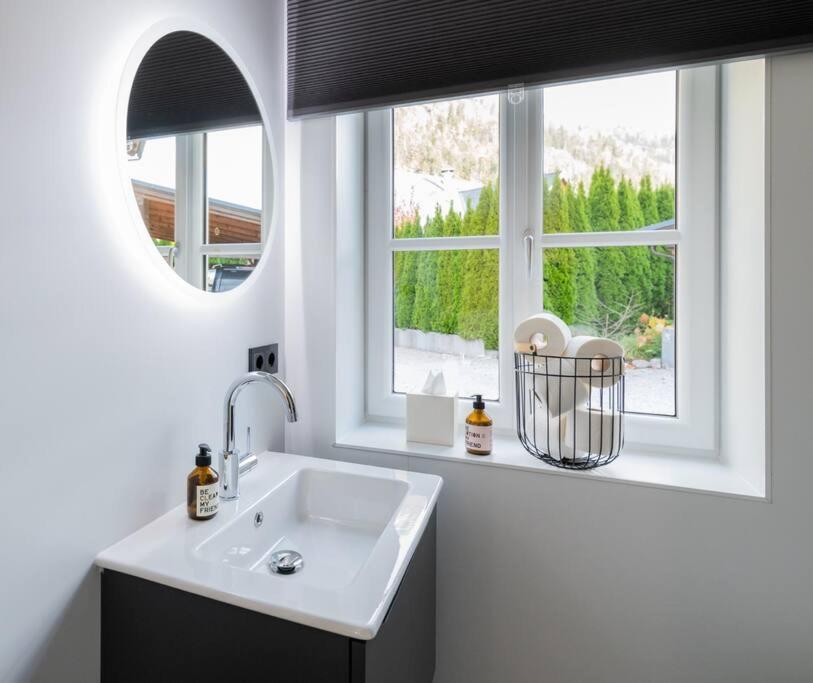 Basecamp Salzkammergut - Exklusives Apartment Mitten Im Salzkammergut Sankt Wolfgang im Salzkammergut ภายนอก รูปภาพ